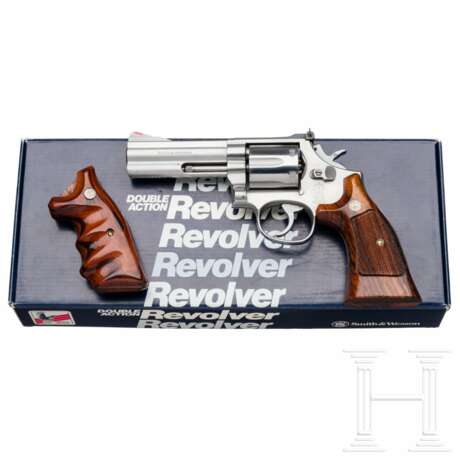 Smith & Wesson Mod. 686, "The .357 Combat Magnum Stainless", im Karton - Foto 1 Smith & Wesson Mod. 686, "The .357 Combat Magnum Stainless", im Karton - Foto 1