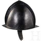 Geschwärzte Schützenhaube, flämisch, um 1600 - photo 1
