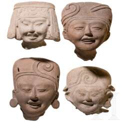 Vier präkolumbische Tonköpfe (Sonrientes), Mexiko, Veracruz, Remojadas, 600 - 900 n. Chr.