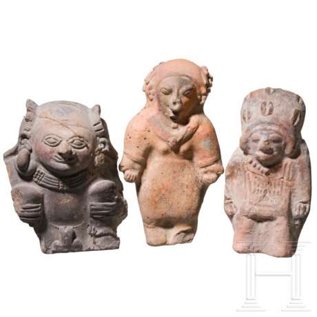 Drei präkolumbische Tonfiguren, Ekuador, wohl 500 - 1500 n. Chr. - Foto 1