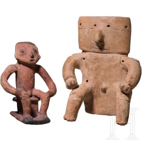 Zwei präkolumbische sitzende Tonfiguren, Kolumbien, Qimbaya-Kultur, wohl 1000 - 1500 n. Chr. - Foto 1