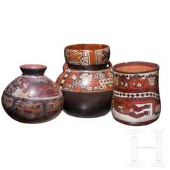 Drei Tongefäße, Peru, Nasca-Kultur (Nazca), wohl 3. - 8. Jhdt.