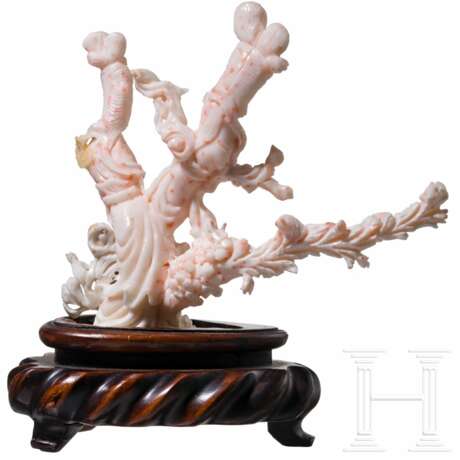Figürliche Korallenschnitzerei, China, 20. Jhdt. - photo 1