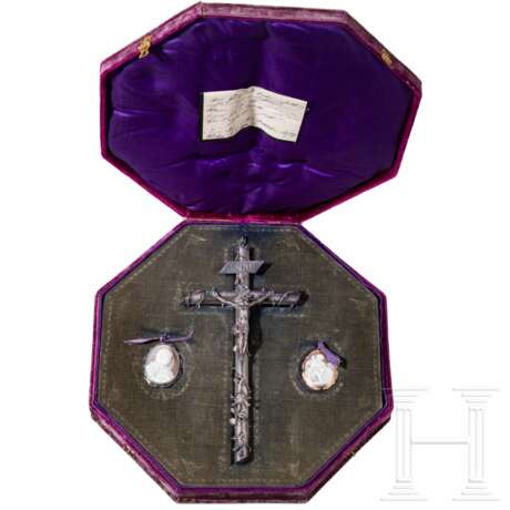 Papst Pius IX (1846-1878 der 255. Papst) - Geschenkschatulle mit Kruzifix und Kameen - photo 1
