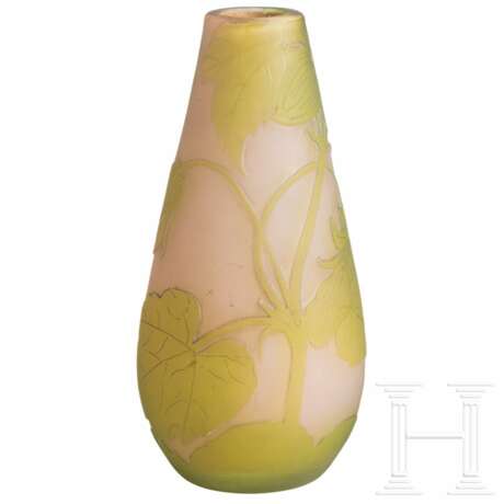 Jugendstil-Vase mit Magnolie, Nancy, Emille Gallé, um 1920 - фото 1