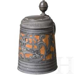 Kleiner jagdlicher Daubenkrug, Kulmbach, Andreas Haas (Meister 1690)