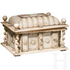 Kleine barocke Schatulle aus Bein, Berchtesgaden, um 1700