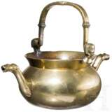 Spätgotischer Lavabo-Kessel, flämisch, um 1500 - фото 1