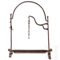 Großer Feuerbock mit schwenkbarem Kesselhaken, Frankreich oder Spanien, 16./17. Jhdt.