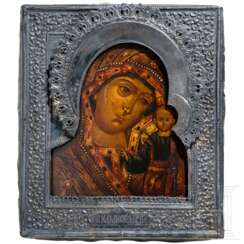 Ikone mit der Gottesmutter von Kasan "Kasanskaja" mit Silberriza, Russland, 19. Jhdt. (Ikone), Moskau, Iwan Zacharow, 1885 (Riza)