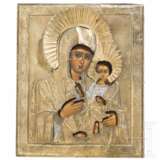 Ikone mit der Gottesmutter von Tichwin mit vergoldetem Silberoklad, Russland, um 1900 (Ikone), Moskau, 1908 - 1917 (Oklad) - photo 1