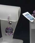 Übersicht. Bijoux en or sertis d&amp;39;am&eacute;thystes et de saphirs roses 