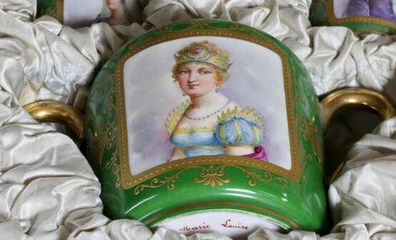 Unique table service Napoleon. Sevre Polychrome painting Empire At the turn of 19th -20th century - photo 8 Unique table service Napoleon. Sevre Polychrome painting Empire At the turn of 19th -20th century - photo 8