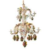Delightful porcelain chandelier Meissen 1790 from the residence of King Alfonso XIII in Biarritz. Porcelain Hand Painted Rococo 18th century - photo 8