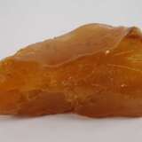 Zwei Rohbernsteine - Foto 2