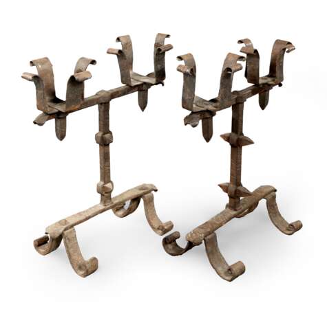 Paar spätgotische Kaminkerzenleuchter - фото 1 Paar spätgotische Kaminkerzenleuchter - фото 1