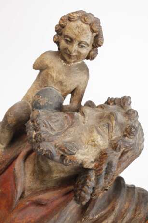 Geschnitzte Heiligenfigur - photo 2