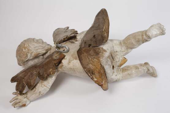 Drei geschnitzte Engel - photo 5 Drei geschnitzte Engel - photo 5