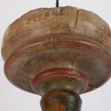 Geschnitzter Scheibenleuchter - photo 4