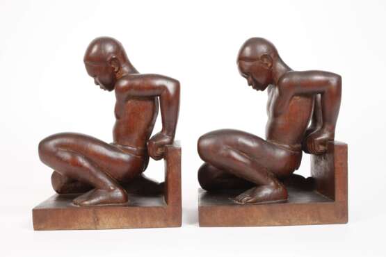 Paar figürliche Buchstützen - photo 3