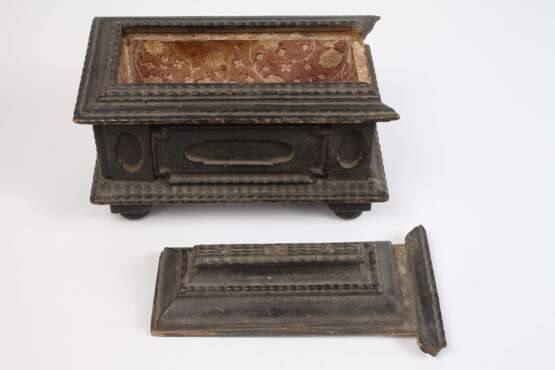 Drei historische Schnitzarbeiten - фото 4