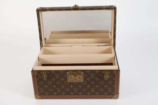 Louis Vuitton Kosmetikkoffer - фото 5