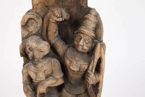 Hinduistische Schnitzerei - фото 2 Hinduistische Schnitzerei - фото 2