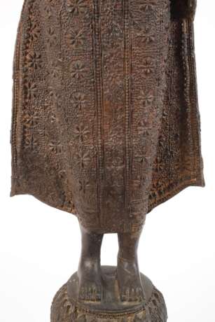 Stehender Buddha - Foto 4 Stehender Buddha - Foto 4