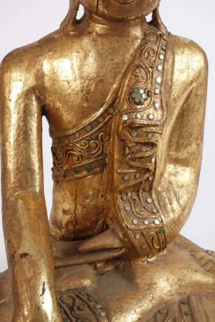 Geschnitzte Buddhaplastik - Foto 3 Geschnitzte Buddhaplastik - Foto 3