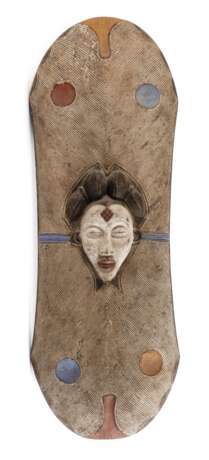 Rituelles Schild der Punu - фото 1 Rituelles Schild der Punu - фото 1