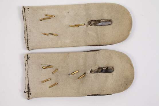 Konvolut Schulterklappen 1. Weltkrieg - photo 5 Konvolut Schulterklappen 1. Weltkrieg - photo 5