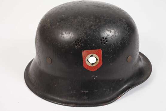 Helm der Reichsbahn-Feuerschutzpolizei - Foto 2 Helm der Reichsbahn-Feuerschutzpolizei - Foto 2