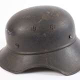 Zwei Stahlhelme 2. Weltkrieg - Foto 2