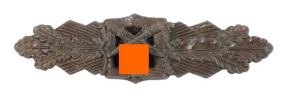 Nahkampfspange in Bronze - photo 1 Nahkampfspange in Bronze - photo 1