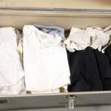 Seemannskoffer mit Marineuniform - photo 4