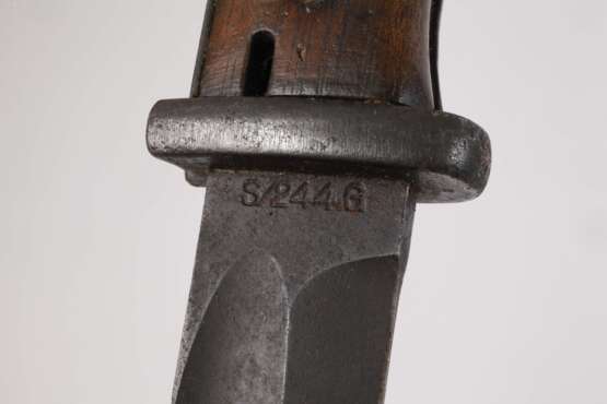 Drei Bajonette - Foto 1