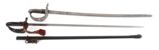 Zwei Kavallerie-Offiziersdegen Schweiz - photo 1