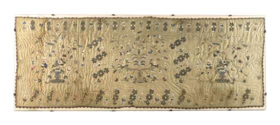 Große Seidenstickerei - Foto 1 Große Seidenstickerei - Foto 1