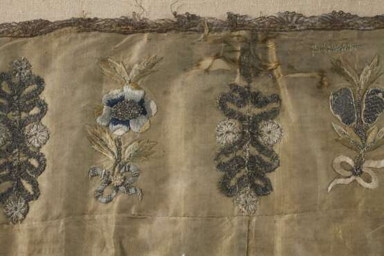 Große Seidenstickerei - Foto 6 Große Seidenstickerei - Foto 6