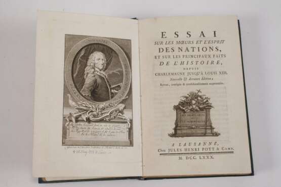 Oeuvres de Mr. de Voltaire - photo 9 Oeuvres de Mr. de Voltaire - photo 9