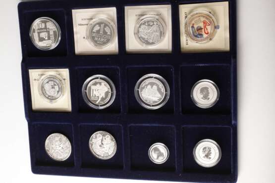 Konvolut Silberunzen und -medaillen - фото 2 Konvolut Silberunzen und -medaillen - фото 2