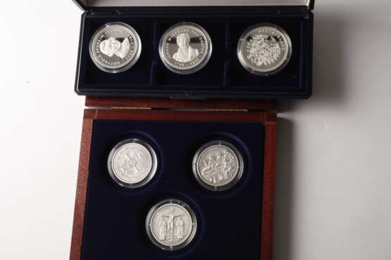 Konvolut Silberunzen und -medaillen - фото 4 Konvolut Silberunzen und -medaillen - фото 4