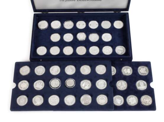 Konvolut Silbermedaillen 50 Jahre Deutschland - Foto 1 Konvolut Silbermedaillen 50 Jahre Deutschland - Foto 1
