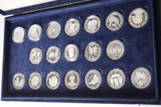 Konvolut Silbermedaillen 50 Jahre Deutschland - Foto 2 Konvolut Silbermedaillen 50 Jahre Deutschland - Foto 2