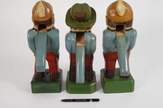 Drei Nussknacker als Deutscher Michel - photo 4 Drei Nussknacker als Deutscher Michel - photo 4
