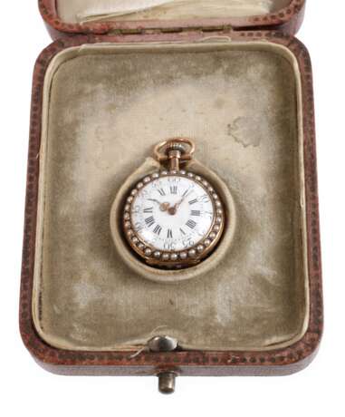 Feine Hängeuhr mit Diamanten und Perlen - фото 1 Feine Hängeuhr mit Diamanten und Perlen - фото 1