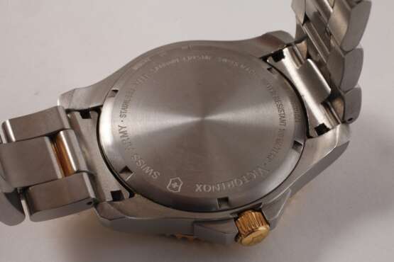 Herrenuhr Victorinox Swiss Army Maverick - Foto 4 Herrenuhr Victorinox Swiss Army Maverick - Foto 4