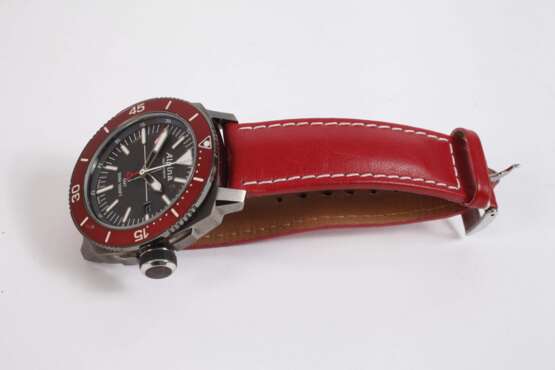 Herrenuhr Alpina Seastrong Diver 300 GMT - photo 2 Herrenuhr Alpina Seastrong Diver 300 GMT - photo 2