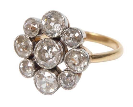 Ring mit Diamantbesatz von zusammen ca. 2,5 ct - Foto 1 Ring mit Diamantbesatz von zusammen ca. 2,5 ct - Foto 1