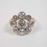 Ring mit Diamantbesatz von zusammen ca. 2,5 ct - Foto 2